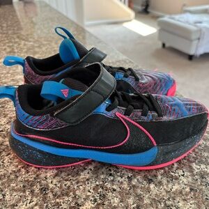 Nike Giannis Freak 5 Kids Basketball Shoes - Size 3Y